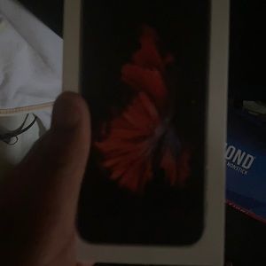 Meet your Posher, Leon